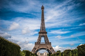 Paris lockt von seiner schönsten Seite