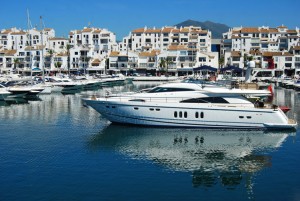 In Marbella ankern heute vor allem Speed-Boote und Yachten.