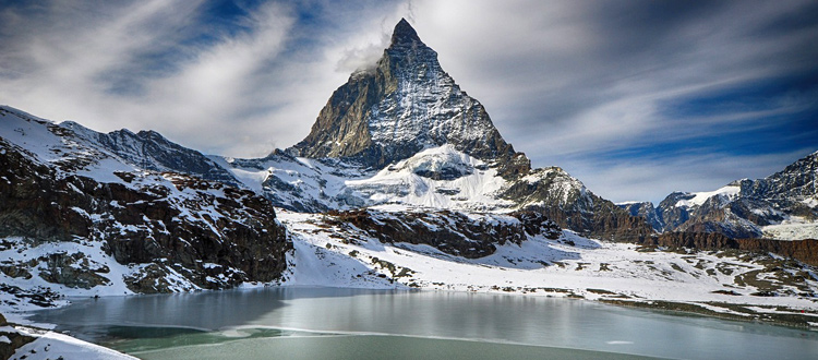 Neues ADAC Reisemagazin: Die Schweiz im Winter