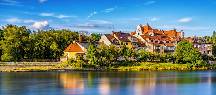 Entlang von Burgen, Flüssen und Felsen - Stadt-Land-Fluss-Wandern rund um Regensburg