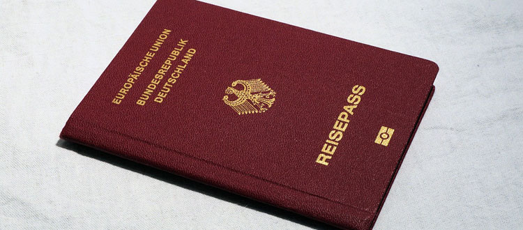Reisepass: Das Tor zur Welt – ARAG Experten mit Tipps, wie man mit abgelaufenem Pass doch noch verreisen kann