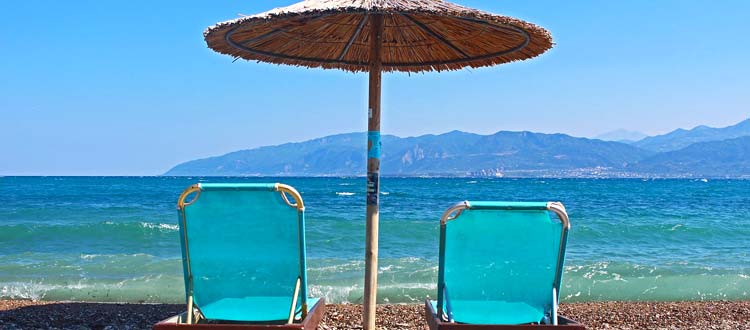 Endless Summer: Ein perfekter Tag am Meer – ARAG Experten mit Tipps für einen gelungenen Strand-Urlaub